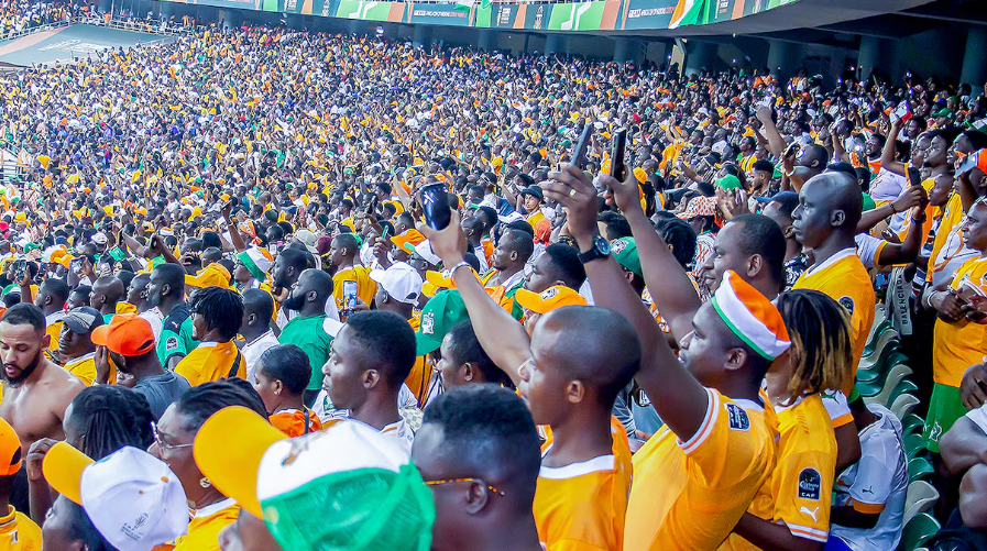 Abidjan en fête : la Côte d’Ivoire atteint pour la première fois la phase finale du Mondial.